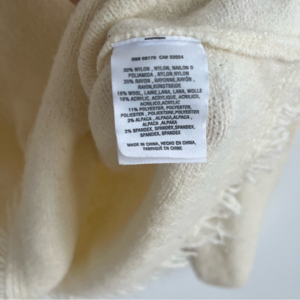 Anthropologie Akemi + Kin Ivory Cowl/Funnel Neck Fringe Hem Sweater Size S - Picture 6 of 8